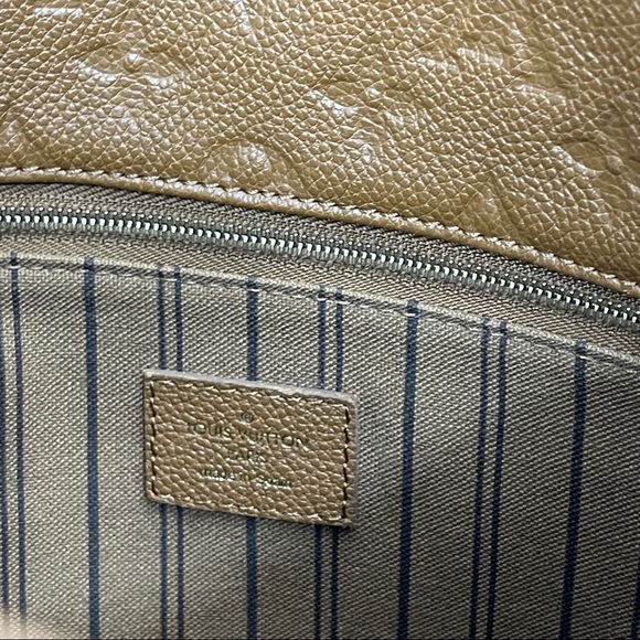 Louis Vuitton Metis Hobo Empreinte Handbag - Picture 9 of 16